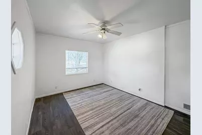 1415 S Walnut Avenue, Freeport, IL 61032 - Photo 7