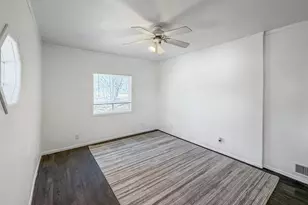 1415 S Walnut Ave, Freeport, IL 61032 - Photo 7