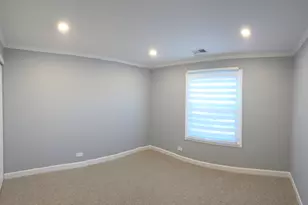 21 Superior Ct, Schaumburg, IL 60193 - Photo 13