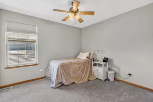 16345 Deer Run Dr, Lockport, IL 60441 - Photo 29