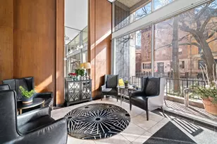 30 E Division St, Chicago, IL 60610 - Photo 3