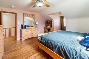 853 Orange St, Elgin, IL 60123 - Photo 9