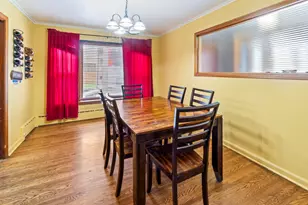 853 Orange St, Elgin, IL 60123 - Photo 5