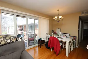 10115 Old Orchard Ct, Skokie, IL 60076 - Photo 5