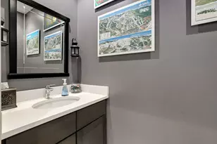 8154 Floral Ave, Skokie, IL 60077 - Photo 11