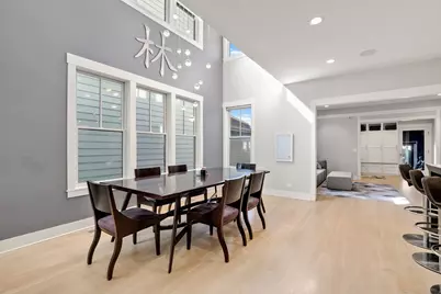 8154 Floral Avenue, Skokie, IL 60077 - Photo 9