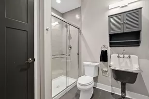 8154 Floral Ave, Skokie, IL 60077 - Photo 29