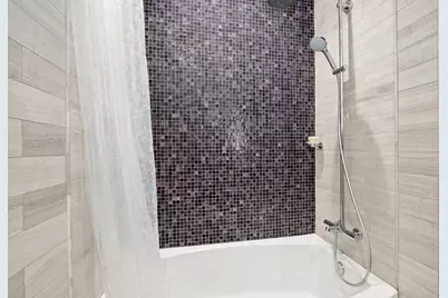 8154 Floral Avenue, Skokie, IL 60077 - Photo 17