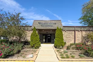 2632 N Windsor Dr, Arlington Heights, IL 60004 - Photo 29