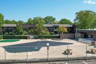 2632 N Windsor Dr, Arlington Heights, IL 60004 - Photo 33