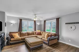 205 E Briarcliff Dr, Saint John, IL 61873 - Photo 21