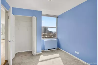 525 W Hawthorne Place #1001, Chicago, IL 60657 - Photo 17