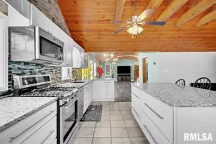 705 13th St W, Milan, IL 61264 - Photo 7