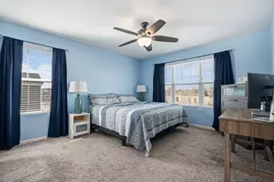 3825 Honeysuckle Ln, Elgin, IL 60124 - Photo 7