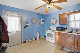 618-620 S Main St, Grant Park, IL 60940 - Photo 3