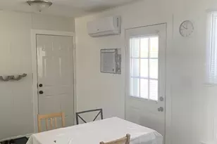 1672 Evergreen Ave, Hanover Park, IL 60133 - Photo 9