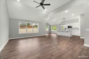 909 Bainbridge Ct, Sandwich, IL 60548 - Photo 3