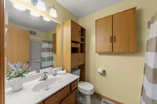 1719 Ravine Park Ln, Aurora, IL 60504 - Photo 13