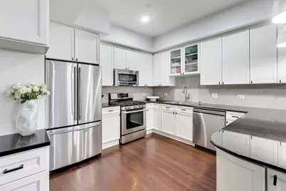 1350 W Belmont Avenue #B, Chicago, IL 60657 - Photo 11