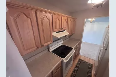 906 40th Street Court, Moline, IL 61265 - Photo 7