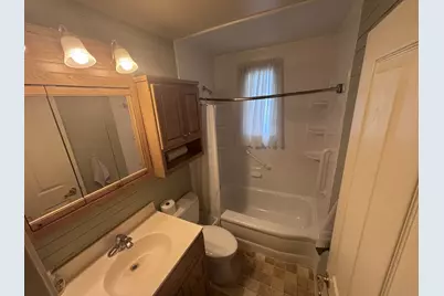 906 40th Street Court, Moline, IL 61265 - Photo 11
