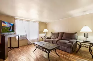 7 S Cagwin Ave, Joliet, IL 60436 - Photo 7