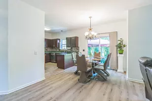 [Address not provided], Lindenhurst, IL 60046 - Photo 9