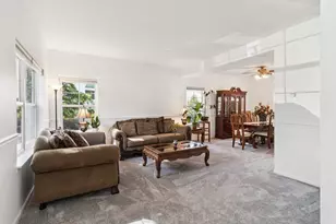 [Address not provided], Lindenhurst, IL 60046 - Photo 5