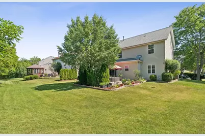 [Address not provided], Lindenhurst, IL 60046 - Photo 3