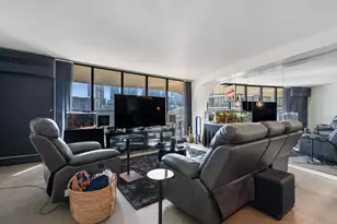 300 N State St, Chicago, IL 60654 - Photo 11