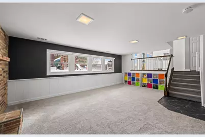 1919 N Pinetree Drive, Arlington Heights, IL 60004 - Photo 13