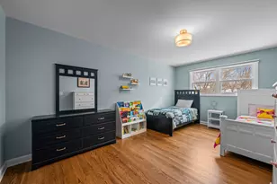 1919 N Pinetree Dr, Arlington Heights, IL 60004 - Photo 15