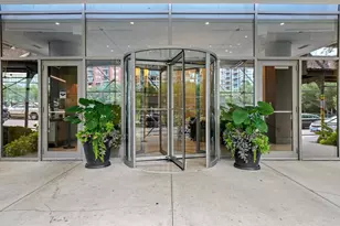 1235 S Prairie Ave, Chicago, IL 60605 - Photo 3