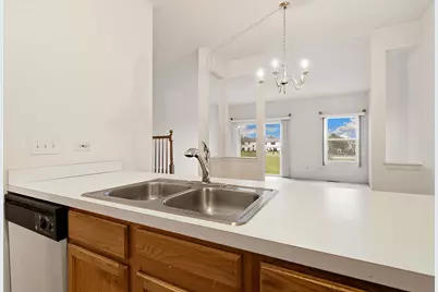 14915 W Victoria Crossing, Lockport, IL 60441 - Photo 5