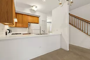 14915 W Victoria Crossing, Lockport, IL 60441 - Photo 3