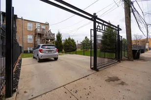 4326 S Calumet Ave, Chicago, IL 60653 - Photo 21