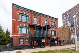 4326 S Calumet Ave, Chicago, IL 60653 - Photo 1