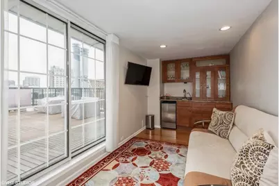 339 W Webster Avenue #6, Chicago, IL 60614 - Photo 9