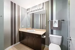 303 W Ohio St, Chicago, IL 60654 - Photo 11