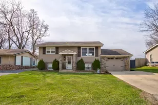 5125 W Margaret St, Monee, IL 60449 - Photo 3