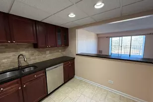 475 Plum Creek Dr, Wheeling, IL 60090 - Photo 11