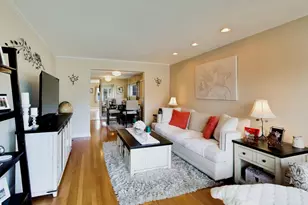 8547 W St Joseph Ave, Chicago, IL 60656 - Photo 3