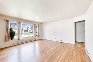 998 S Swain Ave, Elmhurst, IL 60126 - Photo 7