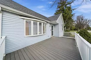 8210 Linder Ave, Burbank, IL 60459 - Photo 3