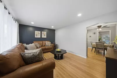 8210 Linder Avenue, Burbank, IL 60459 - Photo 5