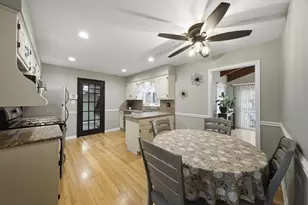 8210 Linder Ave, Burbank, IL 60459 - Photo 7