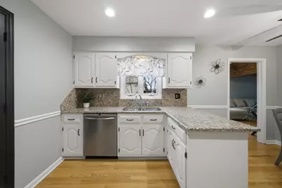 8210 Linder Avenue, Burbank, IL 60459 - Photo 9