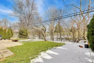 9401 Lavergne Ave, Skokie, IL 60077 - Photo 19