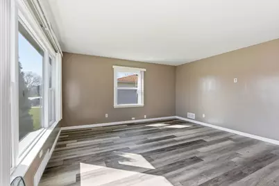 2330 177th Street, Lansing, IL 60438 - Photo 3