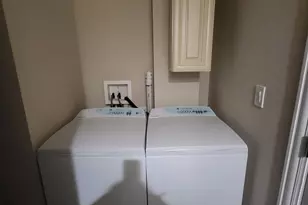 7851 Ogden Ave, Lyons, IL 60534 - Photo 11